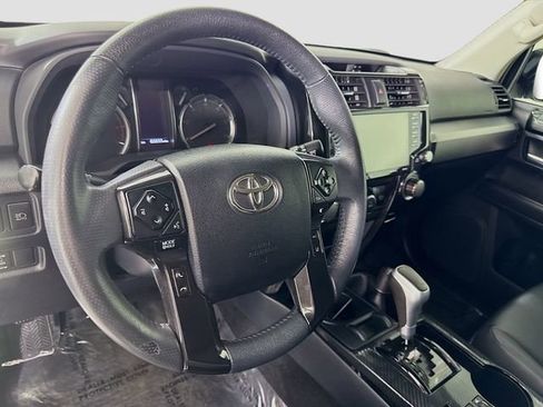 Certified 2021 Toyota 4Runner TRD Off-Road Premium w/ Moonroof Package AWD/4WD image 9