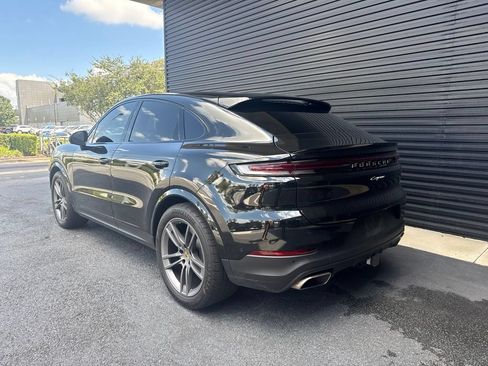 Certified 2024 Porsche Cayenne Coupe AWD/4WD image 3