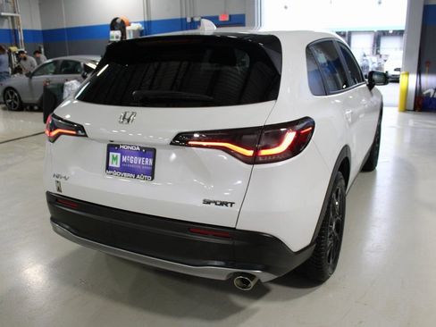 Used 2023 Honda HR-V Sport image 39