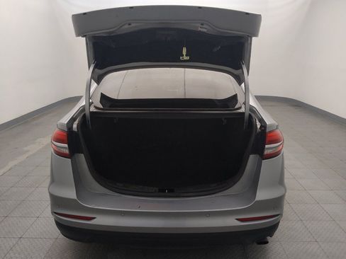 Used 2020 Ford Fusion SE FWD image 29