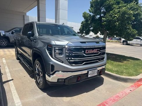 Used 2024 GMC Sierra 1500 SLT AWD/4WD image 2
