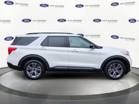 Used 2023 Ford Explorer XLT w/ Equipment Group 202A AWD/4WD image 6