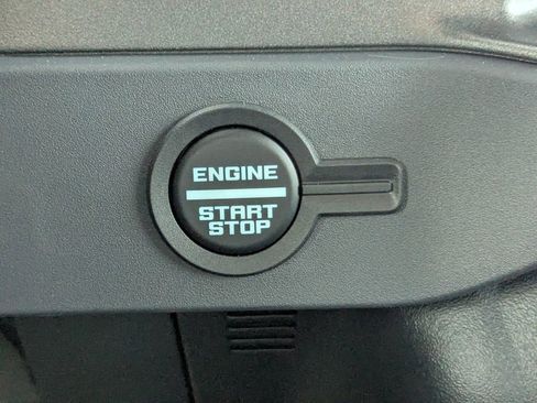 New 2025 Ford Bronco Badlands image 29