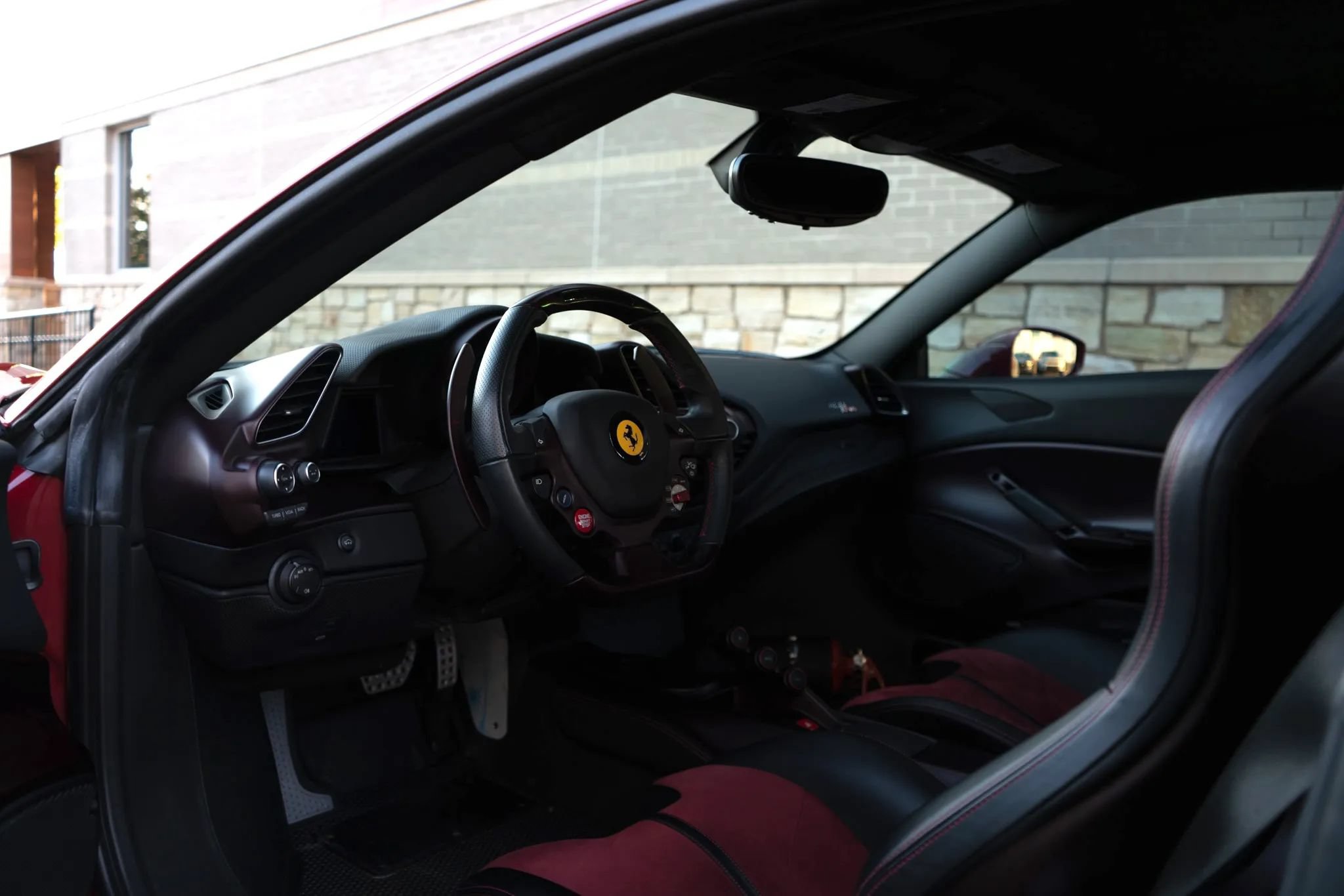 Used 2020 Ferrari 488 Pista Coupe RWD image 27