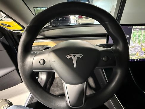 Used 2019 Tesla Model 3 Standard Range Plus RWD image 18