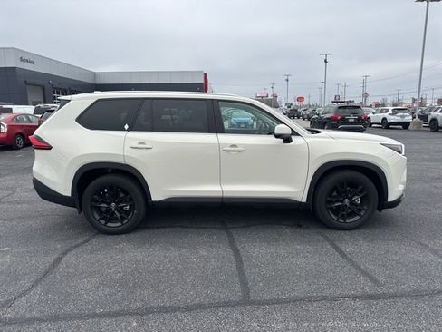 Used 2024 Toyota Grand Highlander Platinum image 6