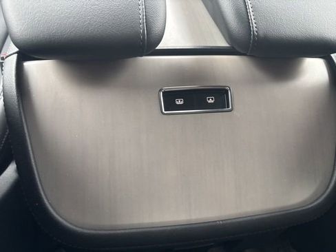New 2025 Lincoln Navigator Reserve w/ Jet Appearance Package AWD/4WD image 36