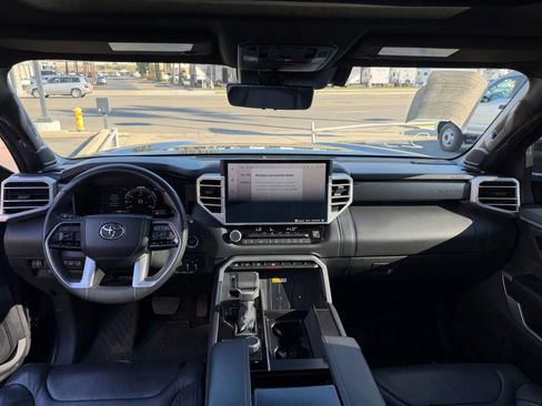 Used 2023 Toyota Tundra Platinum image 33