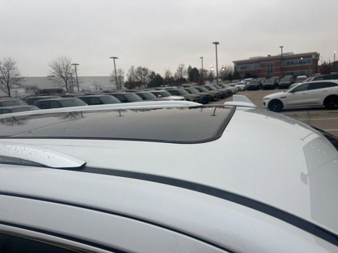 Used 2023 GMC Yukon Denali image 7