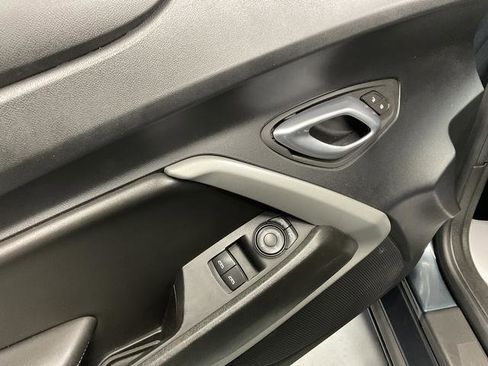 Used 2022 Chevrolet Camaro LT RWD image 11
