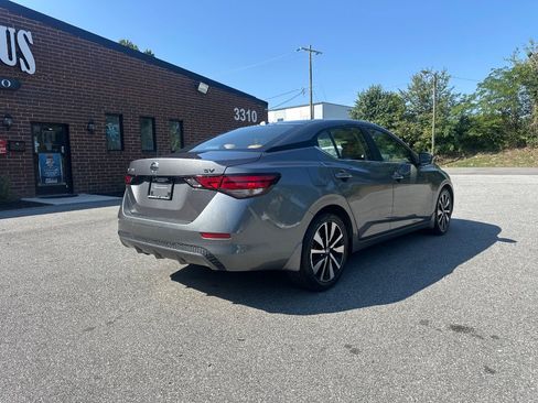 Used 2022 Nissan Sentra SV w/ SV Premium Package FWD image 7