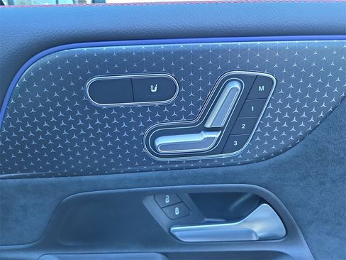 Certified 2025 Mercedes-Benz GLB 35 AMG 4MATIC image 17