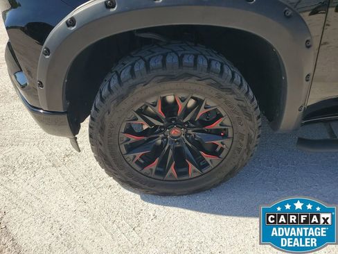 Used 2022 Chevrolet Silverado 1500 Custom image 18