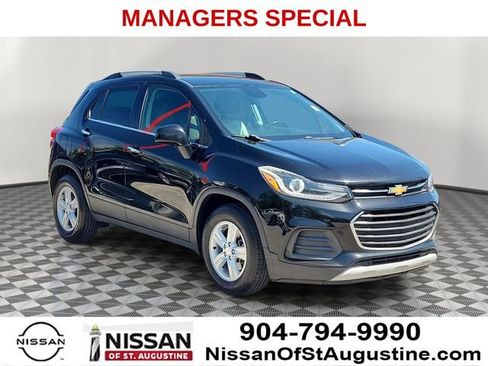 Used 2019 Chevrolet Trax LT w/ LT Convenience Package FWD image 1