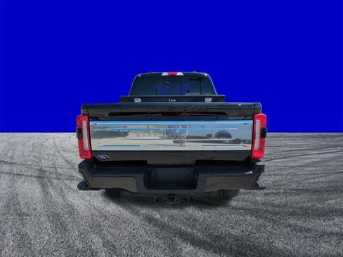 Certified 2025 Ford F250 King Ranch AWD/4WD image 5