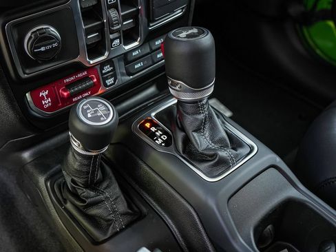 New 2026 Jeep Wrangler Unlimited Rubicon AWD/4WD image 21