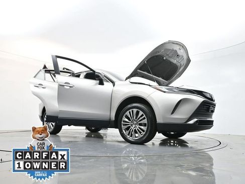 Used 2024 Toyota Venza Limited AWD/4WD image 38