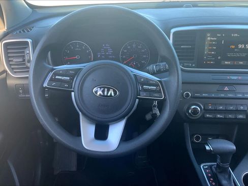 Used 2020 Kia Sportage LX image 6