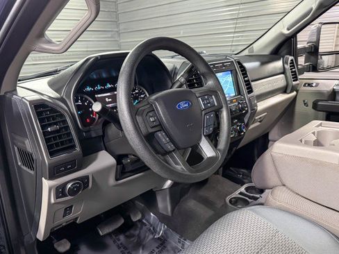 Used 2020 Ford F250 XLT w/ XLT Premium Package image 13