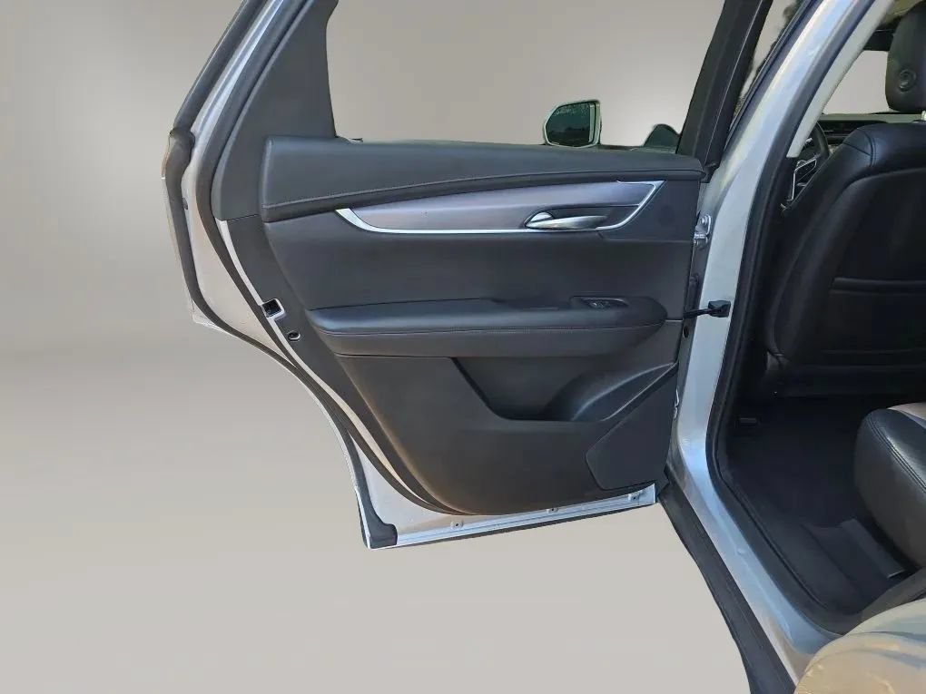 Used 2019 Cadillac XT5 Premium Luxury FWD image 46