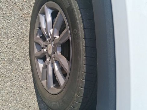Used 2023 GMC Terrain SLT FWD image 5