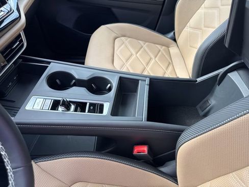 New 2026 Volkswagen Atlas Cross Sport SE AWD/4WD image 12