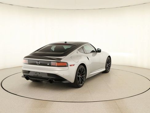 Used 2024 Nissan Z Performance w/ Floor Mat Package RWD image 6