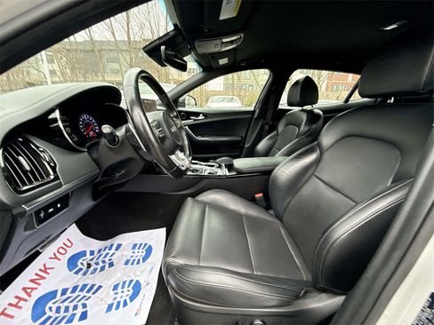 Used 2022 Kia Stinger GT-Line image 13