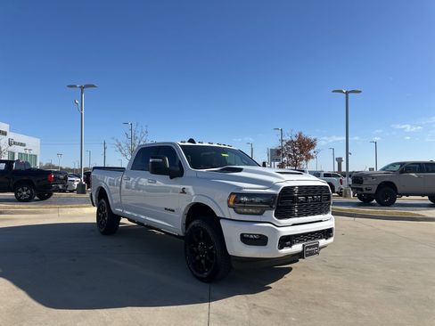 Used 2024 RAM 2500 Limited image 7