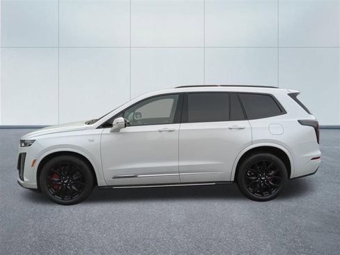 Certified 2023 Cadillac XT6 Sport AWD/4WD image 2