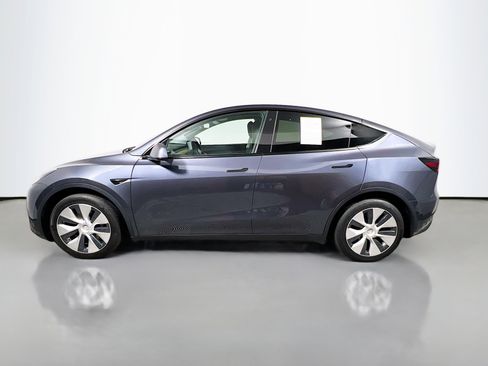 Used 2020 Tesla Model Y Long Range image 9