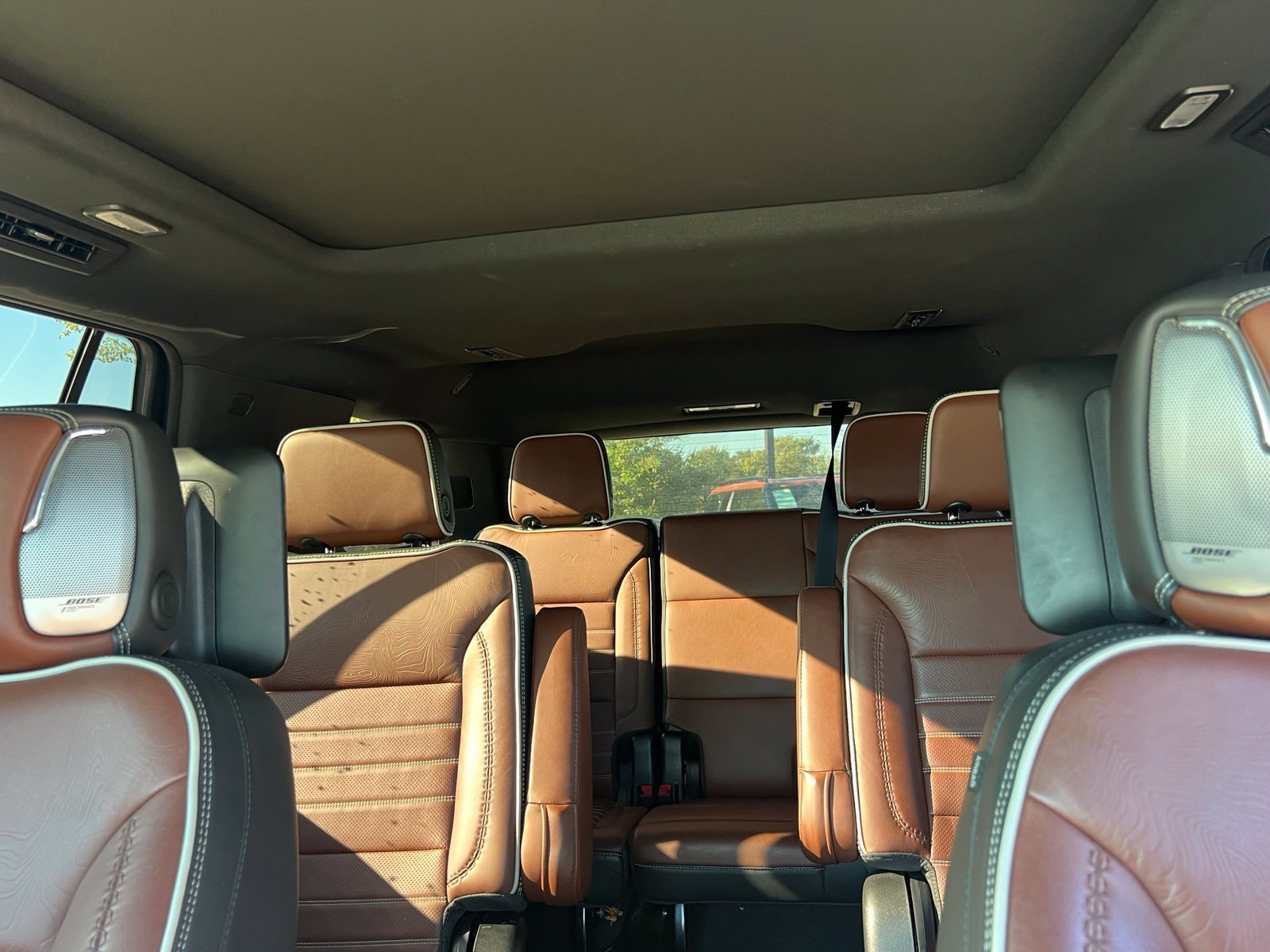 Used 2023 GMC Yukon Denali Ultimate AWD/4WD image 38