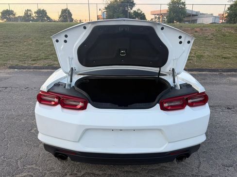 Used 2020 Chevrolet Camaro LT RWD image 7