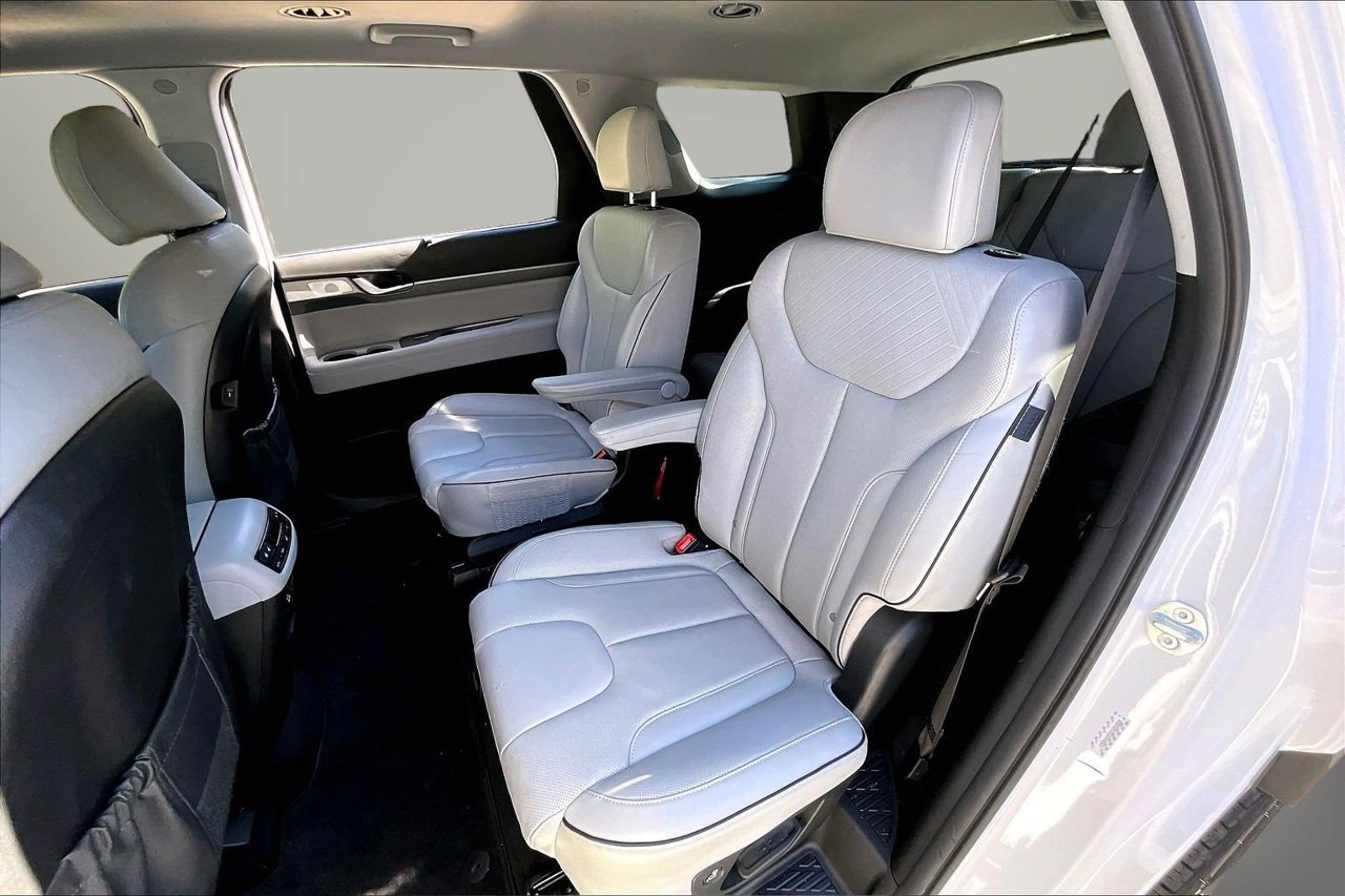 Used 2024 Hyundai Palisade SEL w/ Premium Package FWD image 22