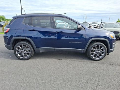 Used 2021 Jeep Compass Latitude w/ Driver Assistance Group AWD/4WD image 8