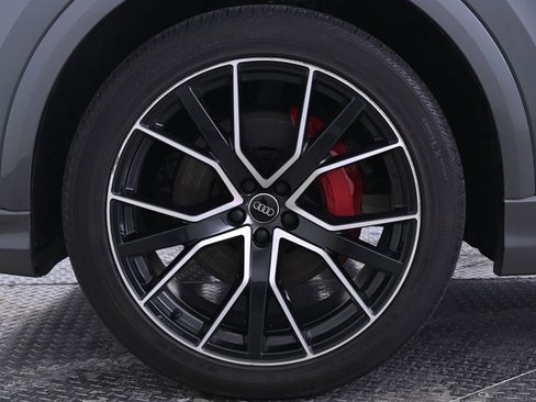 Used 2020 Audi Q8 Prestige w/ Prestige Package image 11