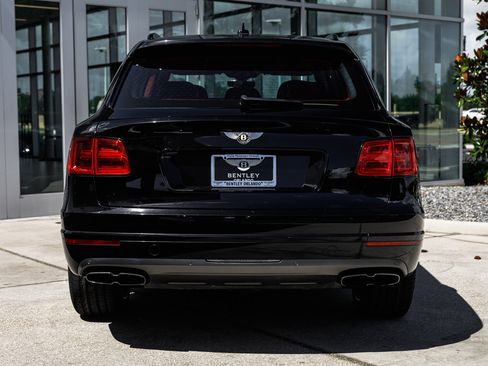 Certified 2020 Bentley Bentayga image 17
