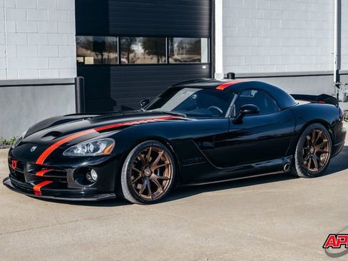 Used 2004 Dodge Viper SRT-10 image 57