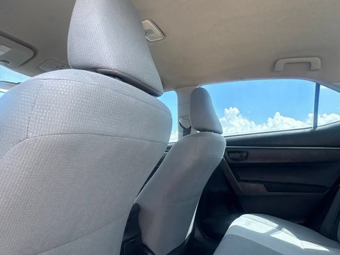 Used 2016 Toyota Corolla L FWD image 38