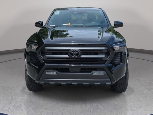 Used 2024 Toyota Tacoma SR5 AWD/4WD image 2