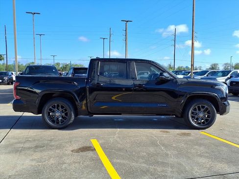 Used 2022 Toyota Tundra Platinum w/ Advanced Package image 8