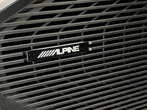 Used 2023 Jeep Wagoneer L Series III w/ Preferred Equipment Group image 28