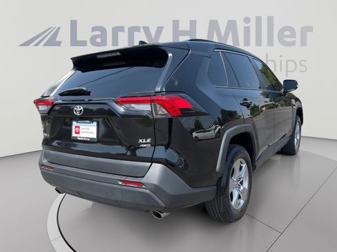 Used 2023 Toyota RAV4 XLE AWD/4WD image 5