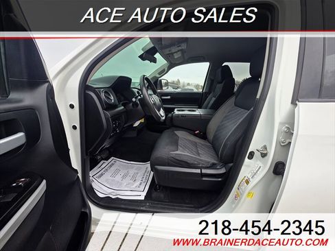 Used 2018 Toyota Tundra SR5 w/ TRD Off Road Package image 7