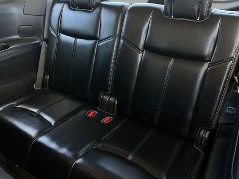 Used 2020 Nissan Pathfinder SL FWD image 18