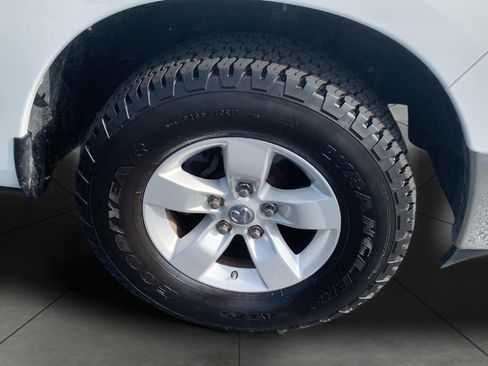Used 2019 RAM 1500 Tradesman w/ Chrome Plus Package RWD image 23