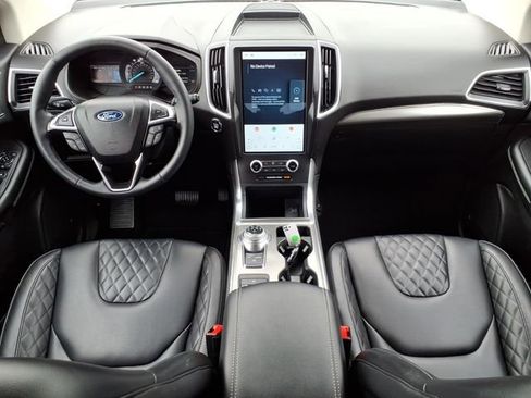 Certified 2024 Ford Edge Titanium AWD/4WD image 11