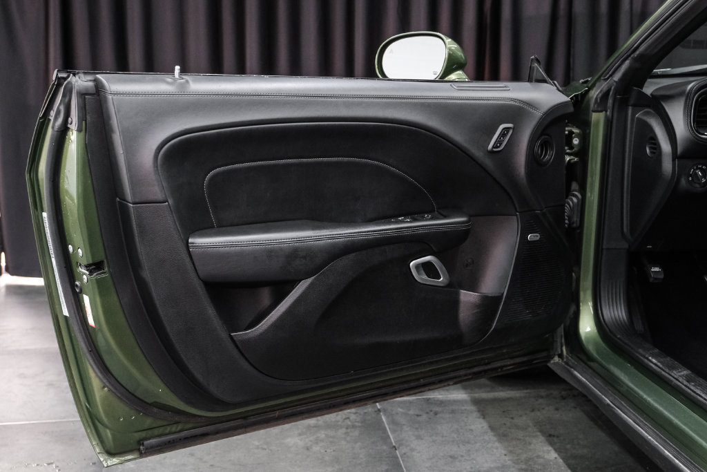 Used 2022 Dodge Challenger SXT w/ Plus Package RWD image 31
