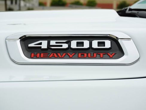 Used 2024 RAM 4500 Tradesman w/ Chrome Appearance Group image 7