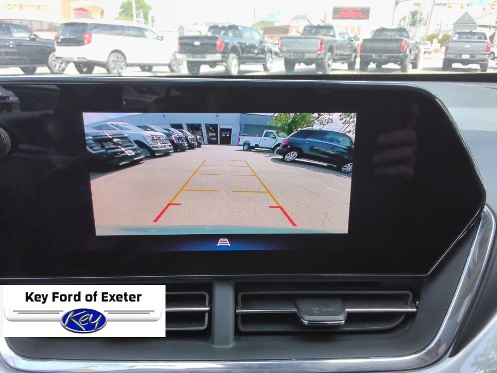 Used 2025 Chevrolet Trax LT FWD image 37